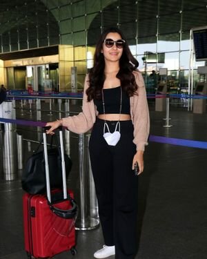 Rukshar Dhillon - Photos: Celebs Spotted At Airport | Picture 1859093