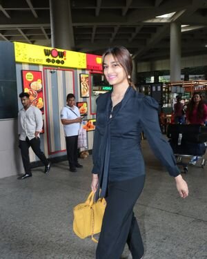 Saiee Manjrekar - Photos: Celebs Spotted At Airport | Picture 1877555