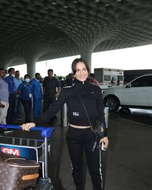 Elli Avram - Photos: Celebs Spotted At Airport | Picture 1879014