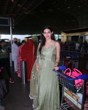 Amyra Dastur - Photos: Celebs Spotted At Airport | Picture 1881206