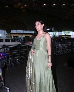 Amyra Dastur - Photos: Celebs Spotted At Airport | Picture 1881202