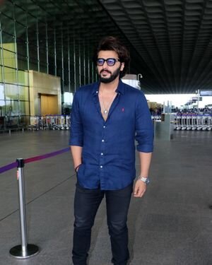Arjun Kapoor - Photos: Celebs Spotted At Airport | Picture 1882326