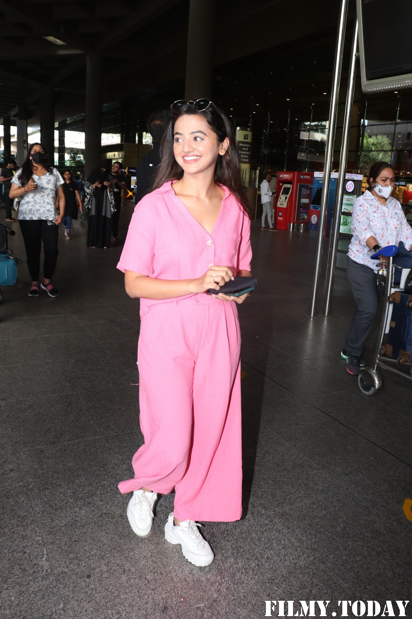 Helly Shah - Photos: Celebs Spotted At Airport | Picture 1868022