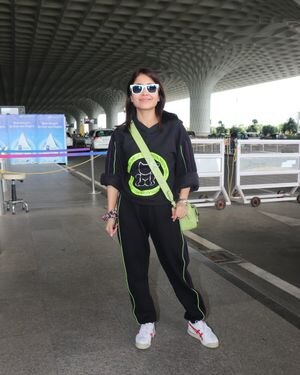 Shweta Tripathi - Photos: Celebs Spotted At Airport