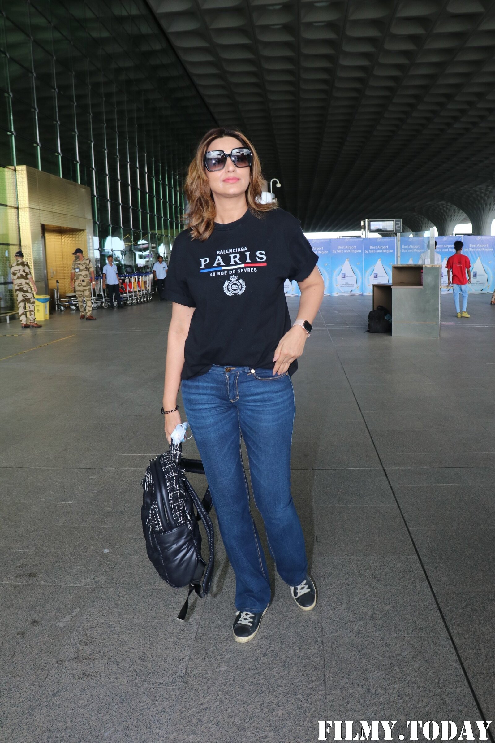 Sonali Bendre - Photos: Celebs Spotted At Airport | Picture 1868868