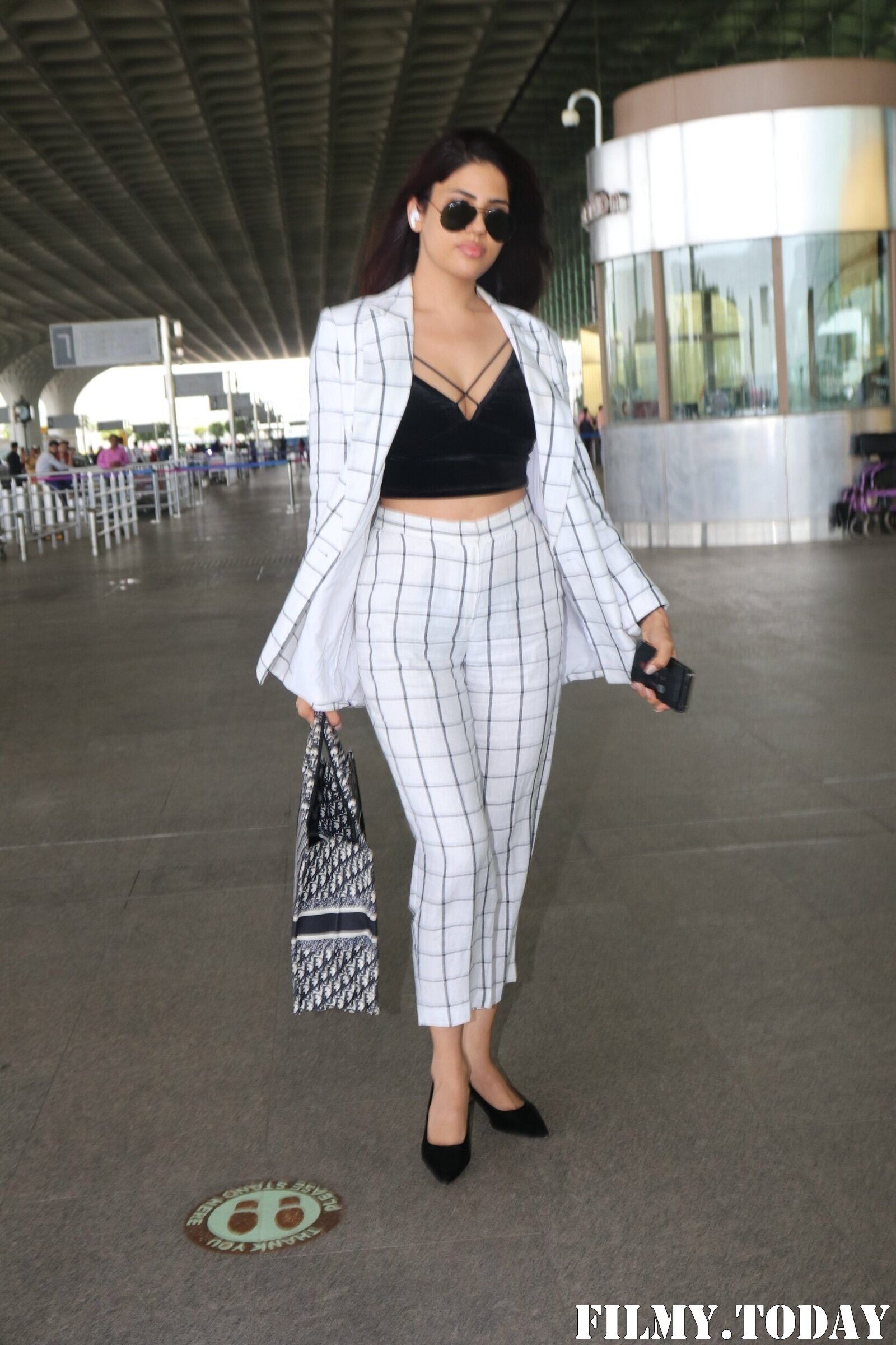 Renu Kaushal - Photos: Celebs Spotted At Airport | Picture 1868746