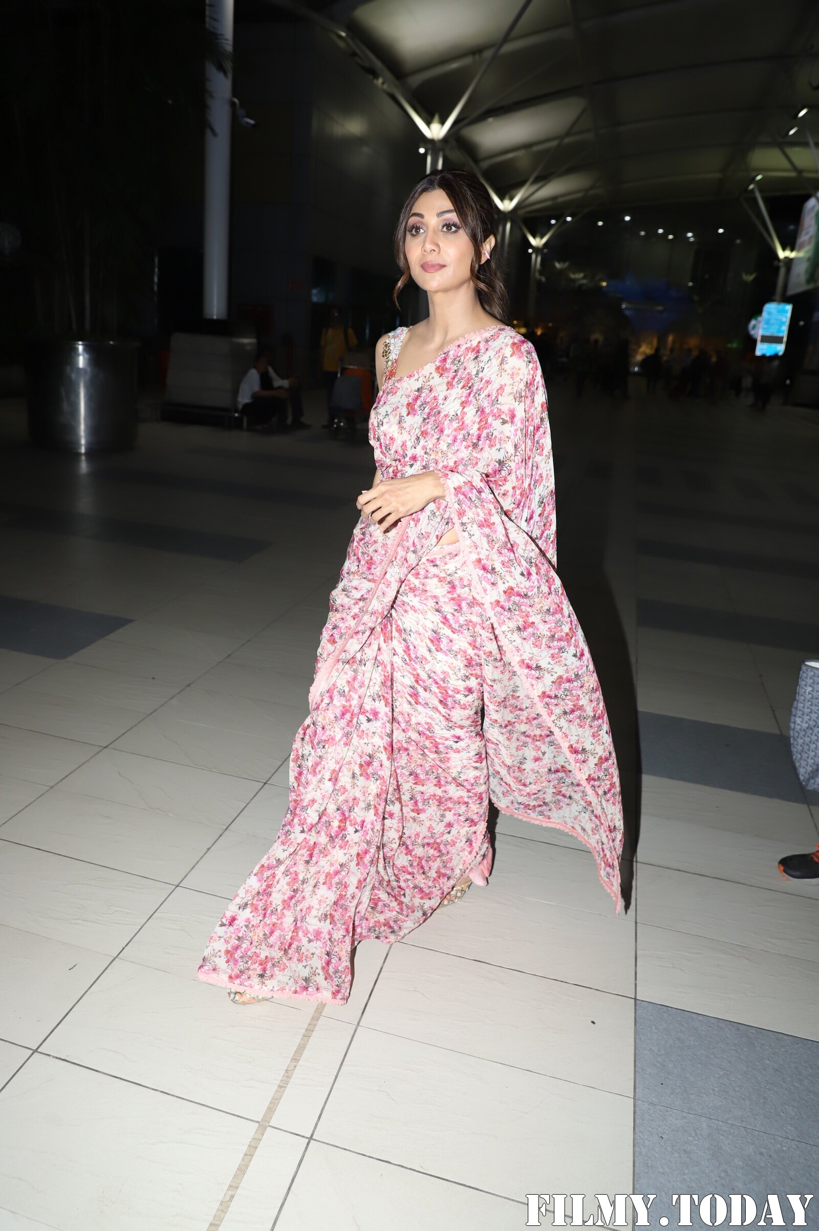 Shilpa Shetty - Photos: Celebs Spotted At Airport | Picture 1868912