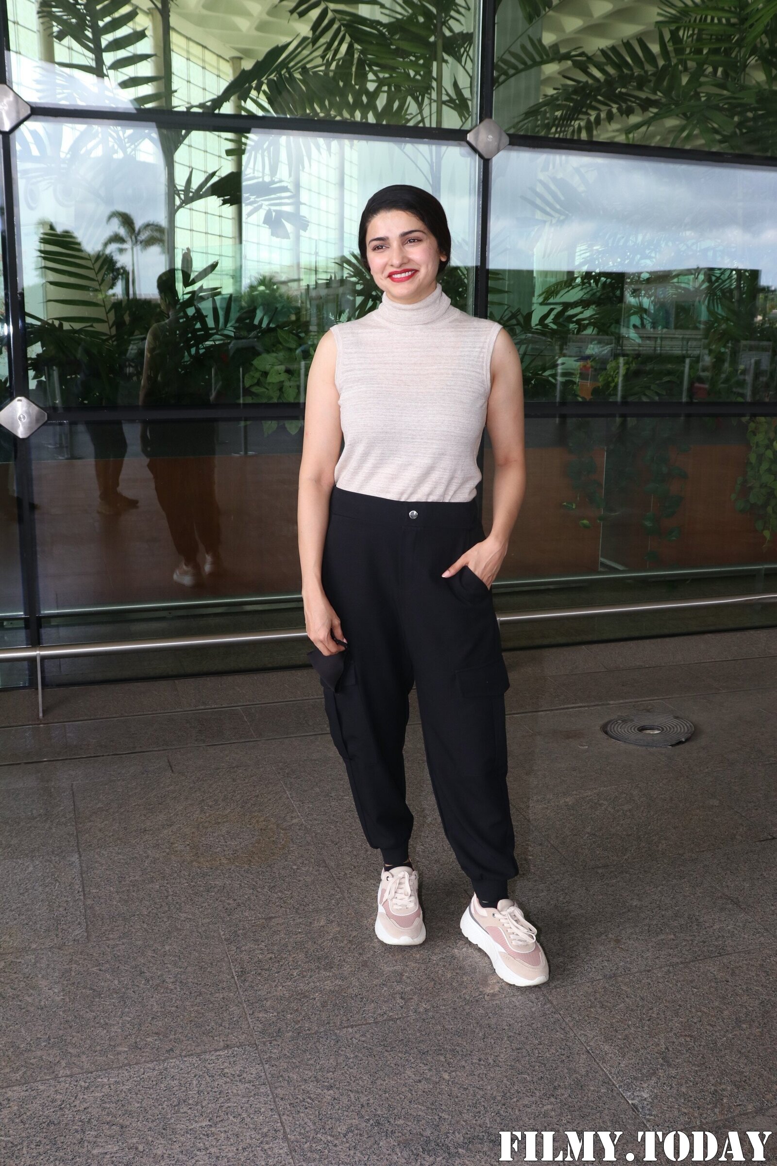 Prachi Desai - Photos: Celebs Spotted At Airport | Picture 1868845