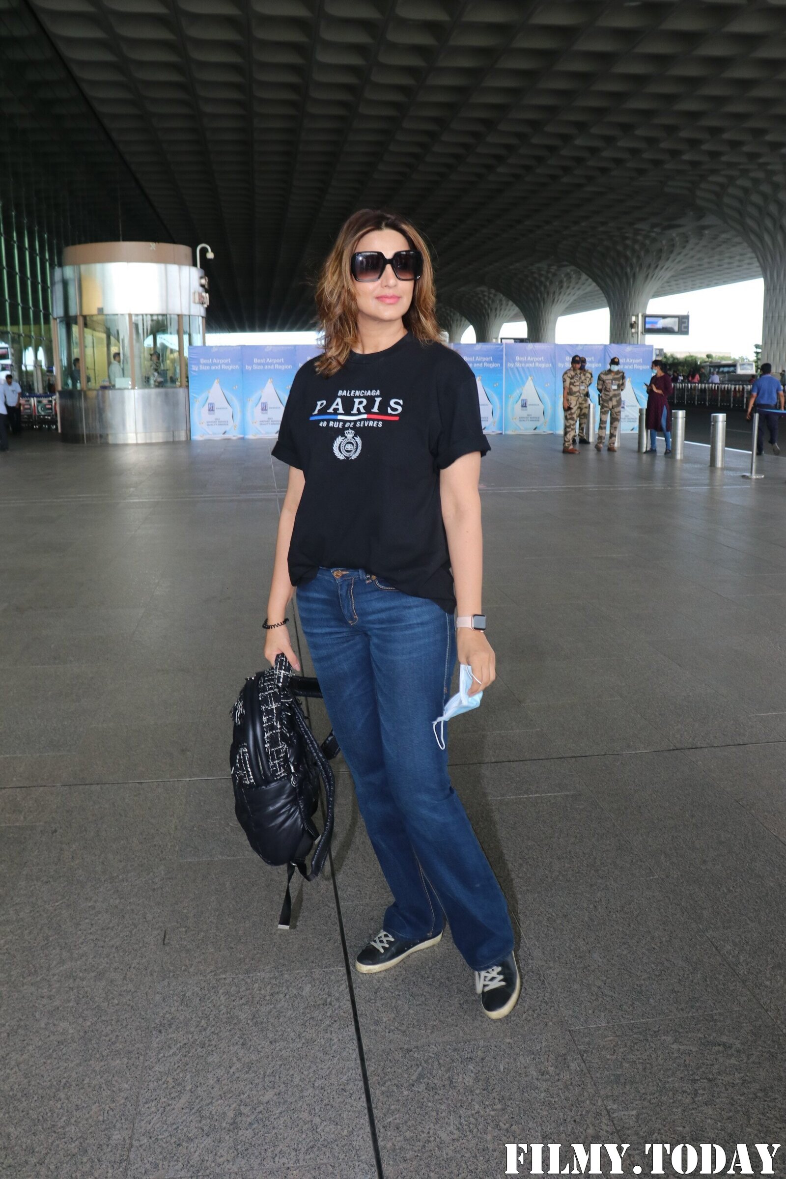 Sonali Bendre - Photos: Celebs Spotted At Airport | Picture 1868863