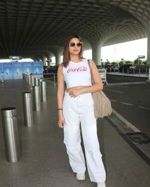 Saiee Manjrekar - Photos: Celebs Spotted At Airport | Picture 1868712