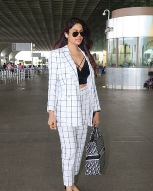 Renu Kaushal - Photos: Celebs Spotted At Airport | Picture 1868741