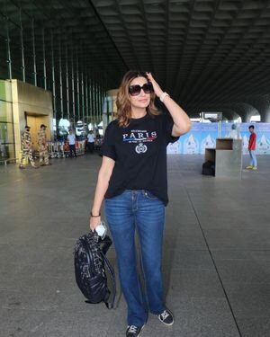 Sonali Bendre - Photos: Celebs Spotted At Airport | Picture 1868866