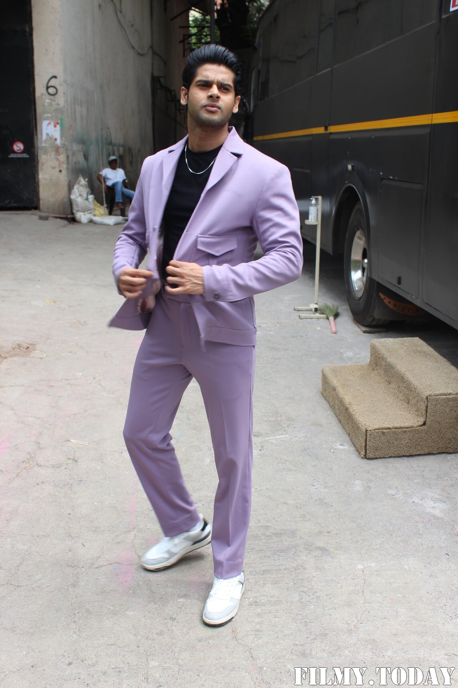 Abhimanyu Dassani - Photos: Celebs Spotted At Dance India Dance Set | Picture 1868829