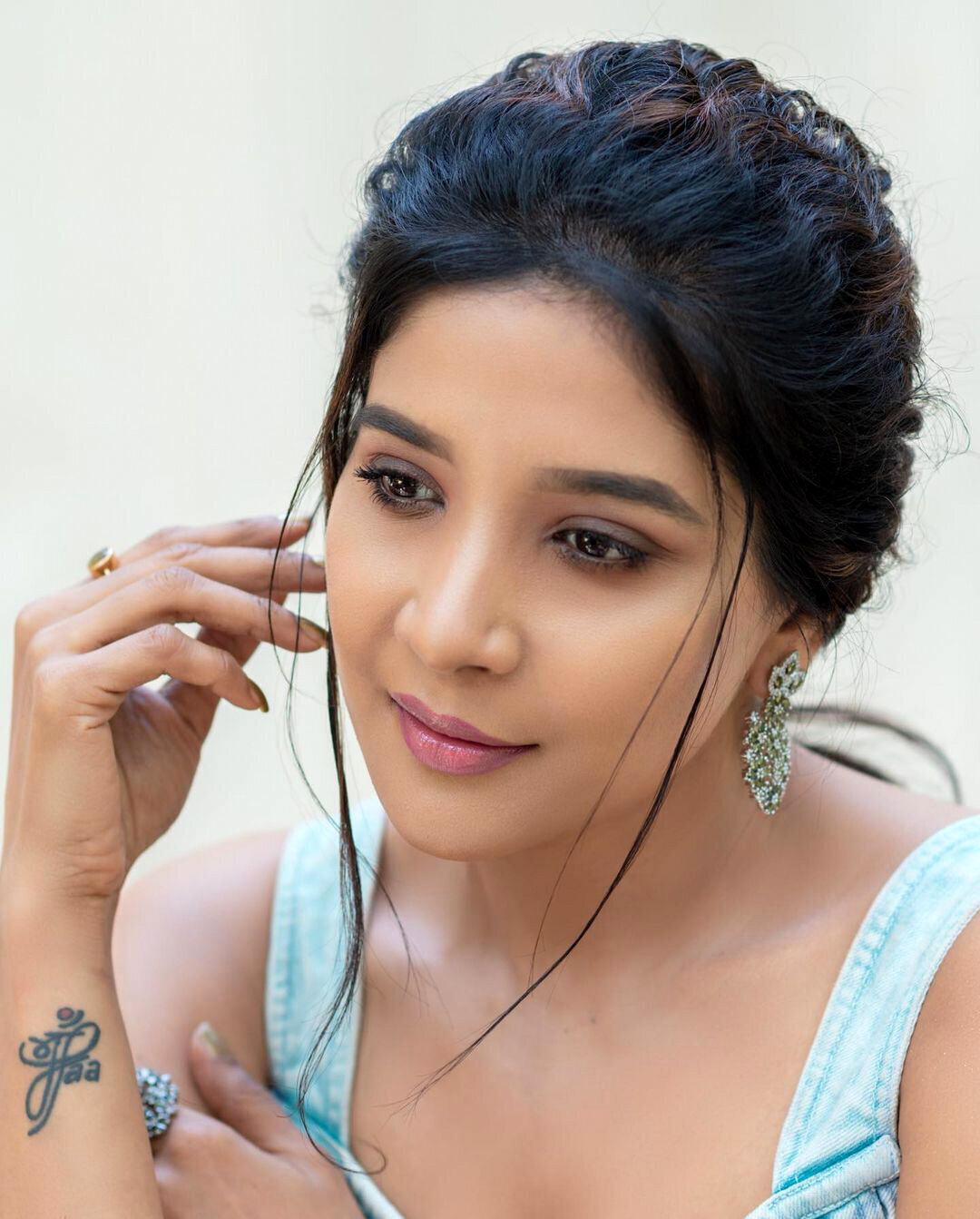 Sakshi Agarwal Latest Photos | Picture 1872633