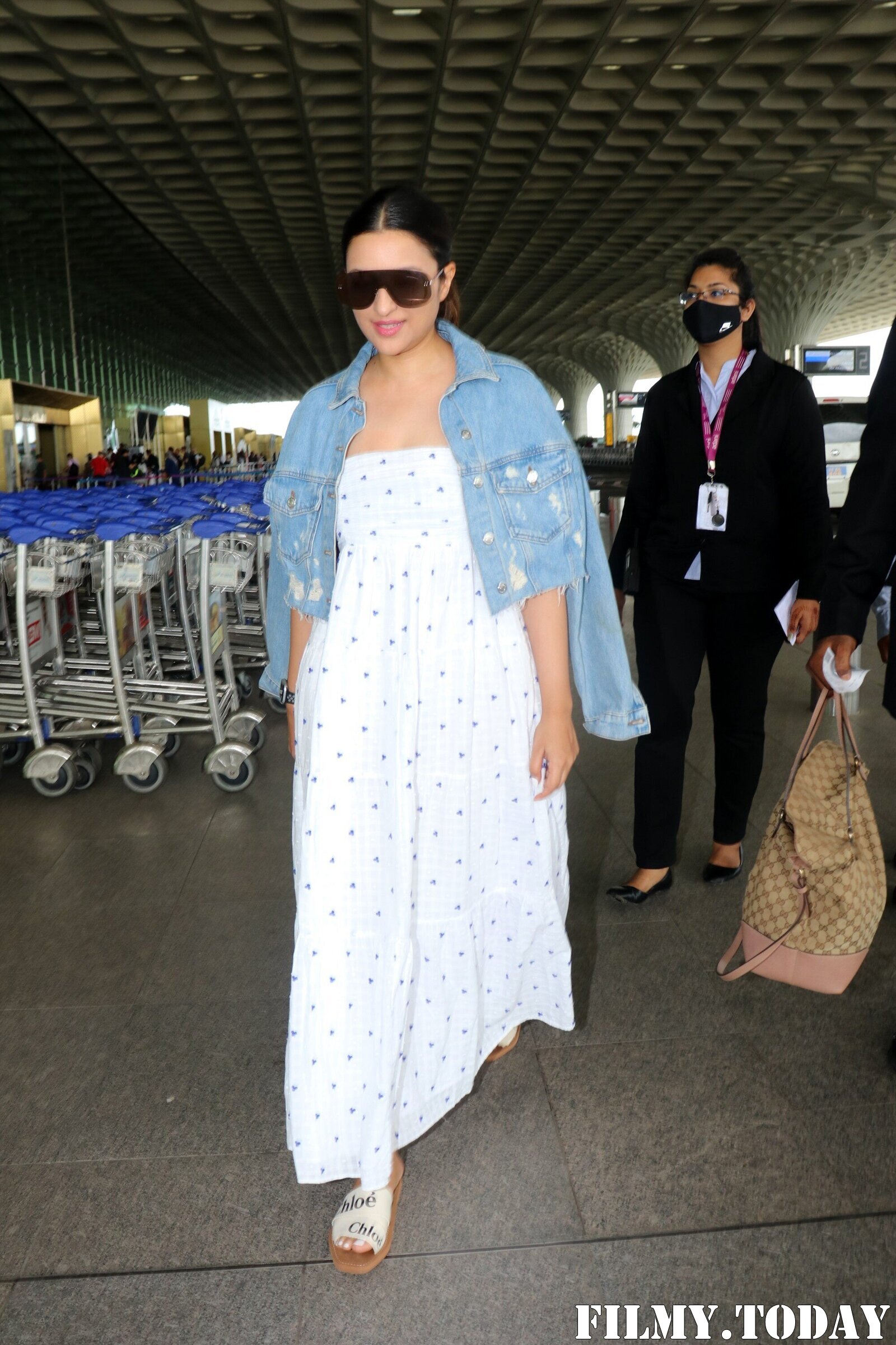 Parineeti Chopra - Photos: Celebs Spotted At Airport | Picture 1873142