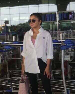Tina Dutta - Photos: Celebs Spotted At Airport | Picture 1873937