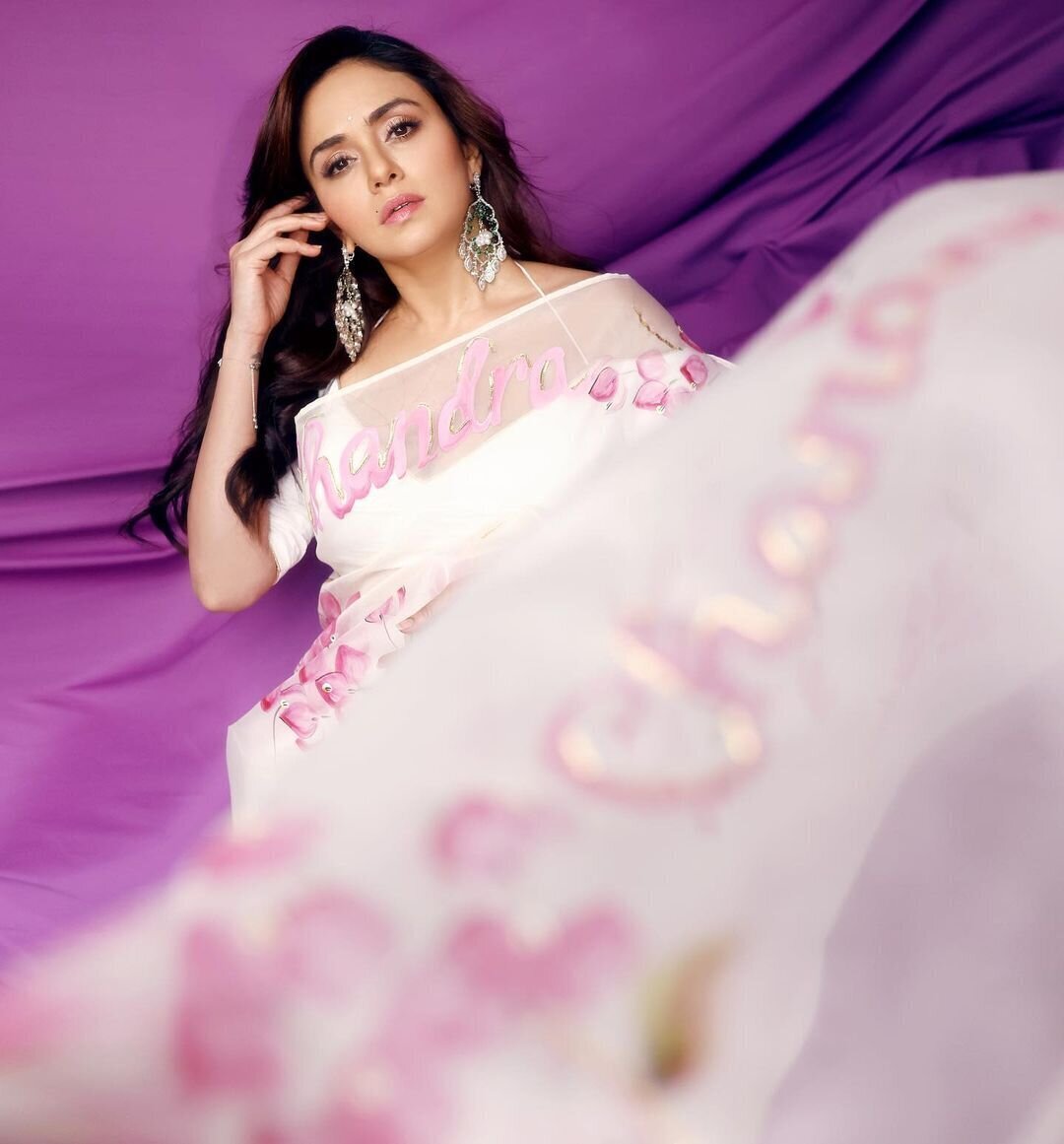 Amruta Khanvilkar Latest Photos | Picture 1875553