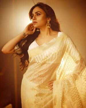 Amruta Khanvilkar Latest Photos | Picture 1875547