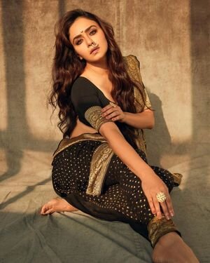 Amruta Khanvilkar Latest Photos | Picture 1875569