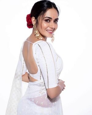 Amruta Khanvilkar Latest Photos | Picture 1875602