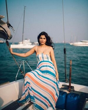 Shreya Dhanwanthary Latest Photos | Picture 1875340