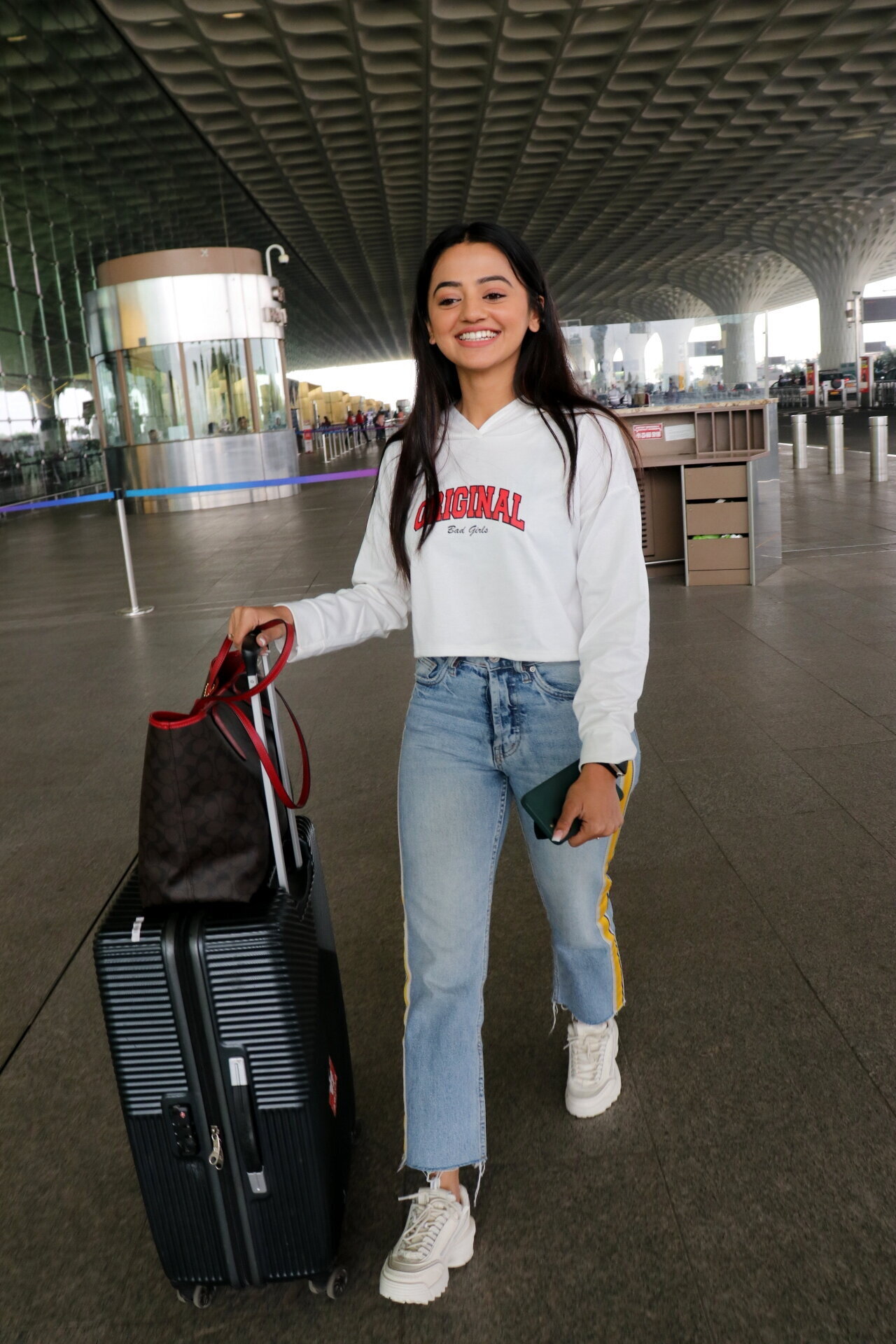 Helly Shah - Photos: Celebs Spotted At Airport | Picture 1866491