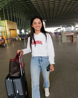 Helly Shah - Photos: Celebs Spotted At Airport | Picture 1866493