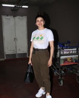 Prachi Desai - Photos: Celebs Spotted At Airport | Picture 1866389