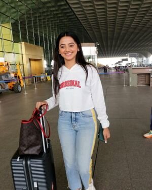 Helly Shah - Photos: Celebs Spotted At Airport | Picture 1866499