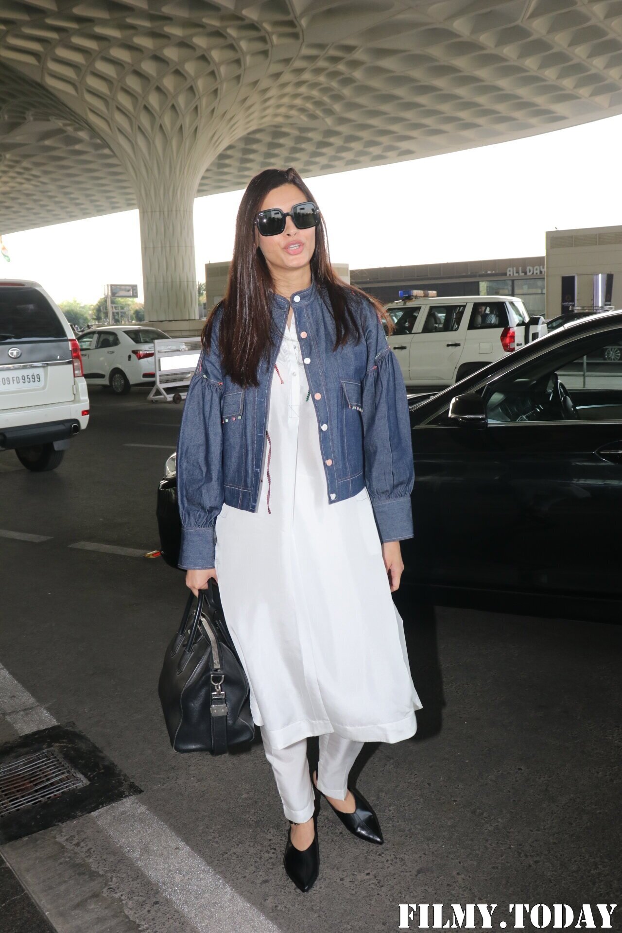 Diana Penty - Photos: Celebs Spotted At Airport | Picture 1866644