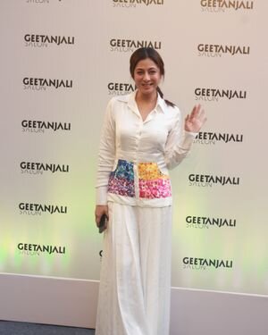 Photos: Celebs At Geetanjali Salon Launch In Bandra | Picture 1866860