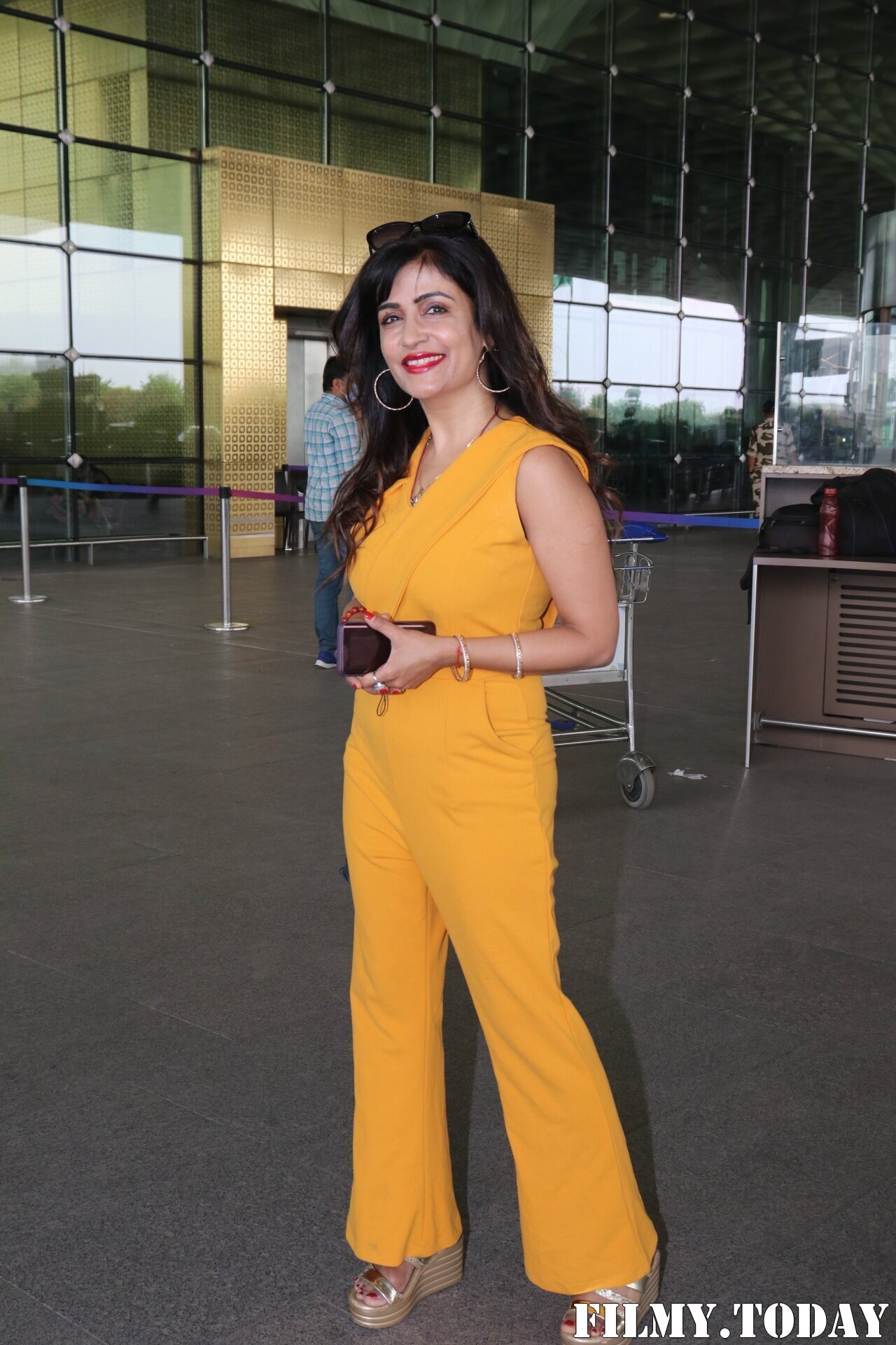 Shibani Kashyap - Photos: Celebs Spotted At Airport | Picture 1867116