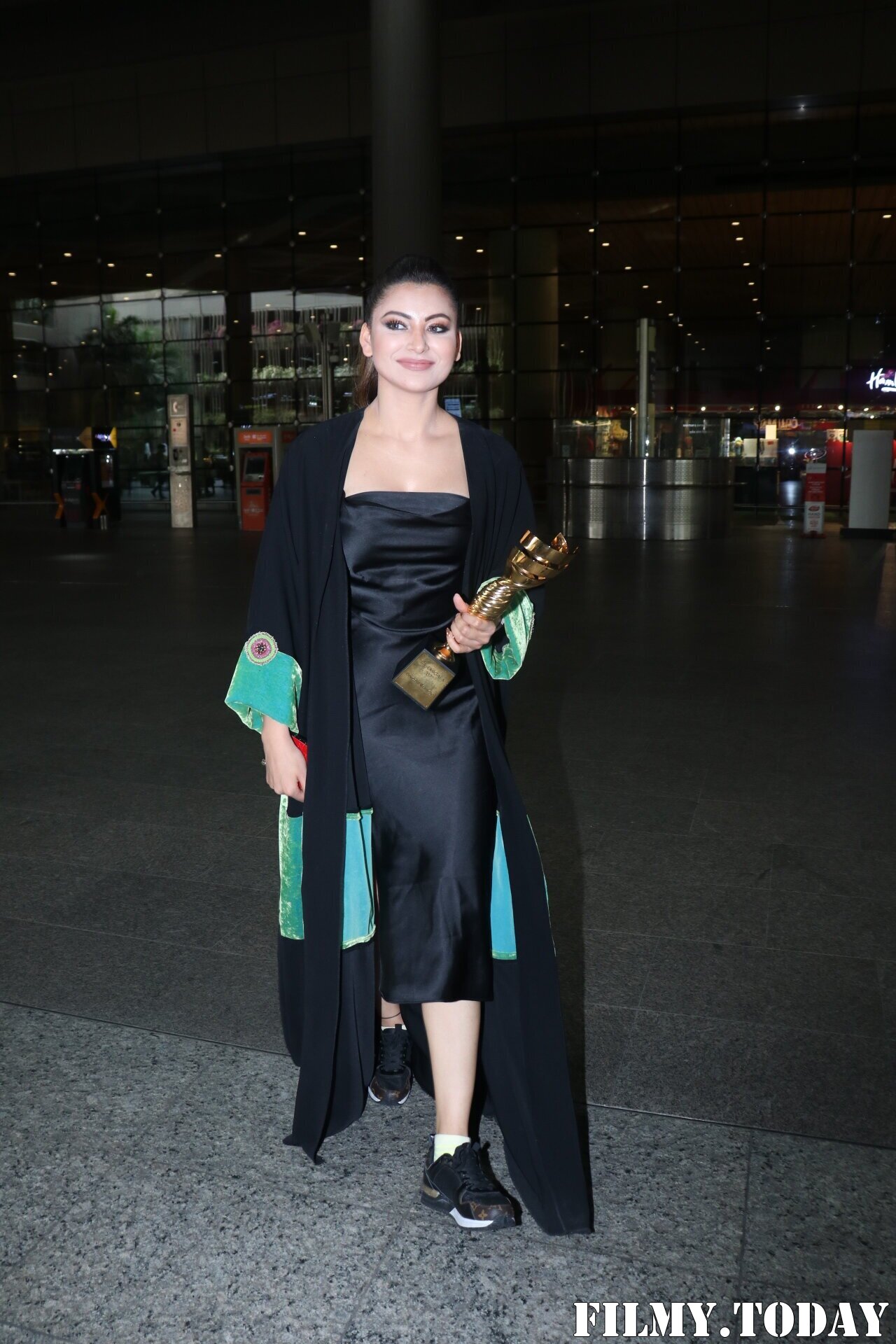 Urvashi Rautela - Photos: Celebs Spotted At Airport | Picture 1867143