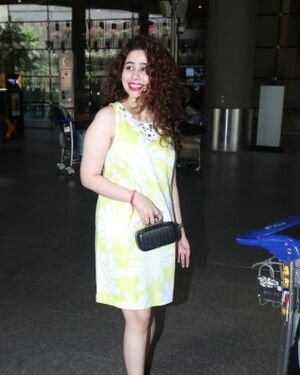 Himani Bhatia - Photos: Celebs Spotted At Airport | Picture 1867161