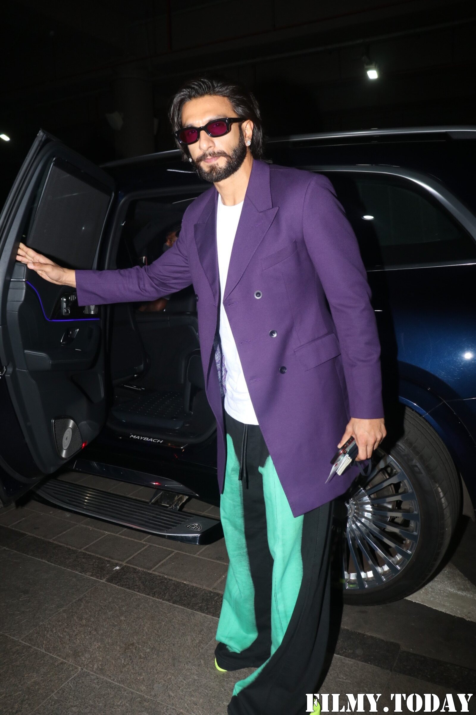 Ranveer Singh - Photos: Celebs Spotted At Airport | Picture 1867236