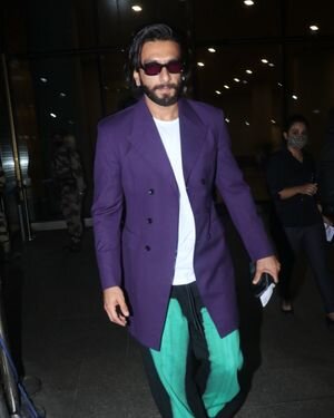Ranveer Singh - Photos: Celebs Spotted At Airport | Picture 1867242