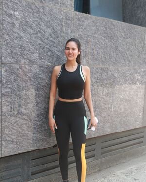 Esha Gupta - Photos: Celebs Spotted Post Gym Workout | Picture 1867673