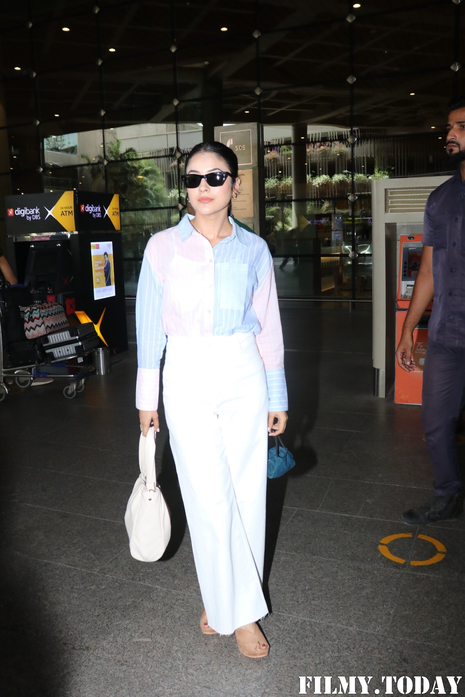 Shehnaaz Kaur Gill - Photos: Celebs Spotted At Airport | Picture 1867775