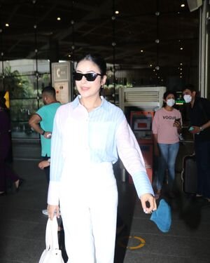 Shehnaaz Kaur Gill - Photos: Celebs Spotted At Airport | Picture 1867778