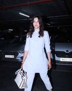 Gauhar Khan - Photos: Celebs Spotted At Airport | Picture 1867786