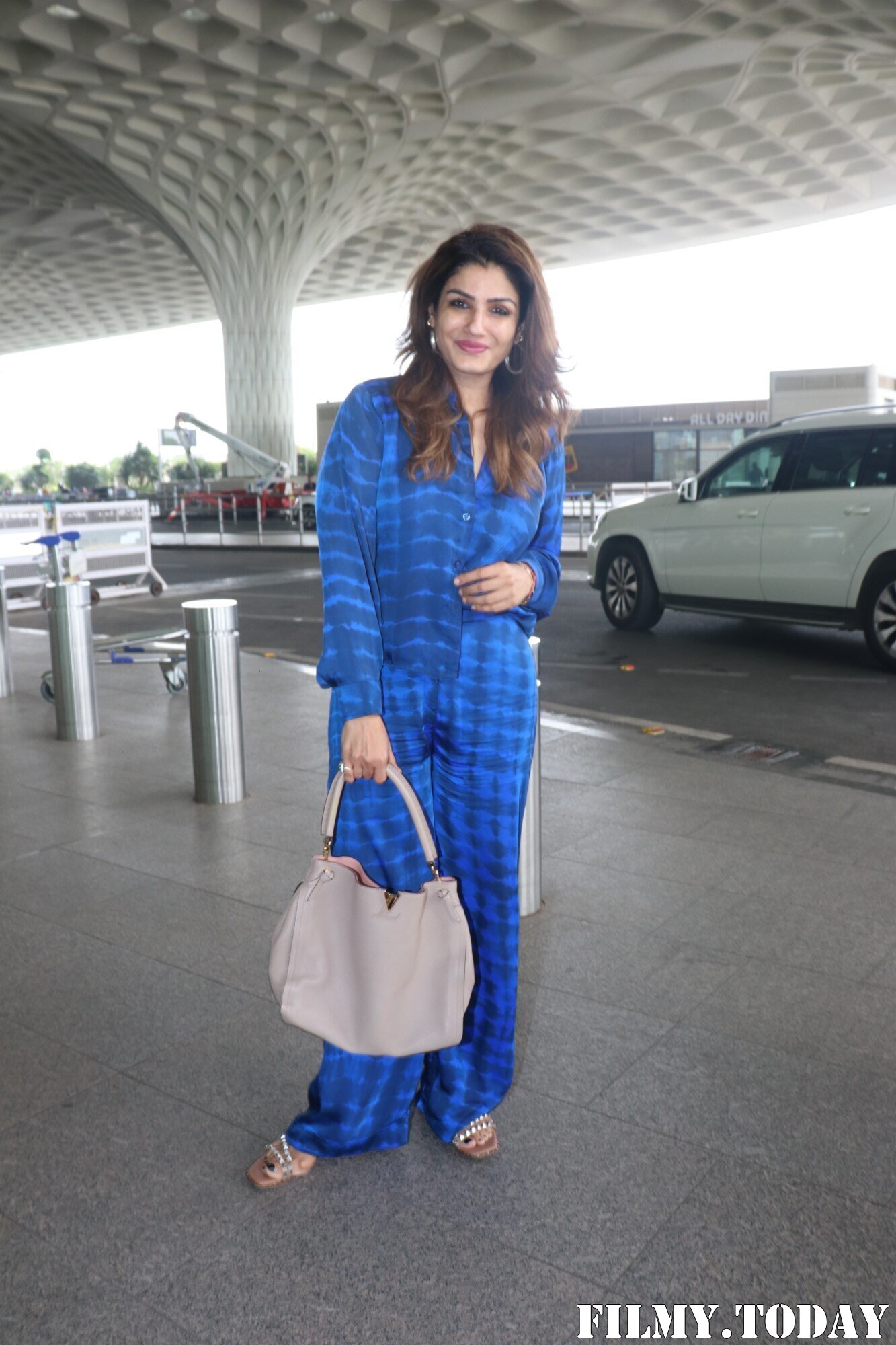 Raveena Tandon - Photos: Celebs Spotted At Airport | Picture 1867909