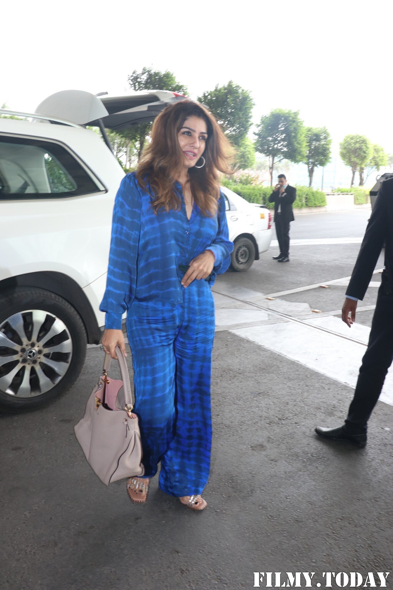 Raveena Tandon - Photos: Celebs Spotted At Airport | Picture 1867904