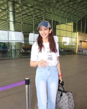 Rakul Preet Singh - Photos: Celebs Spotted At Airport | Picture 1867841