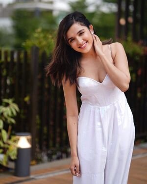 Shirley Setia Latest Photos | Picture 1902376