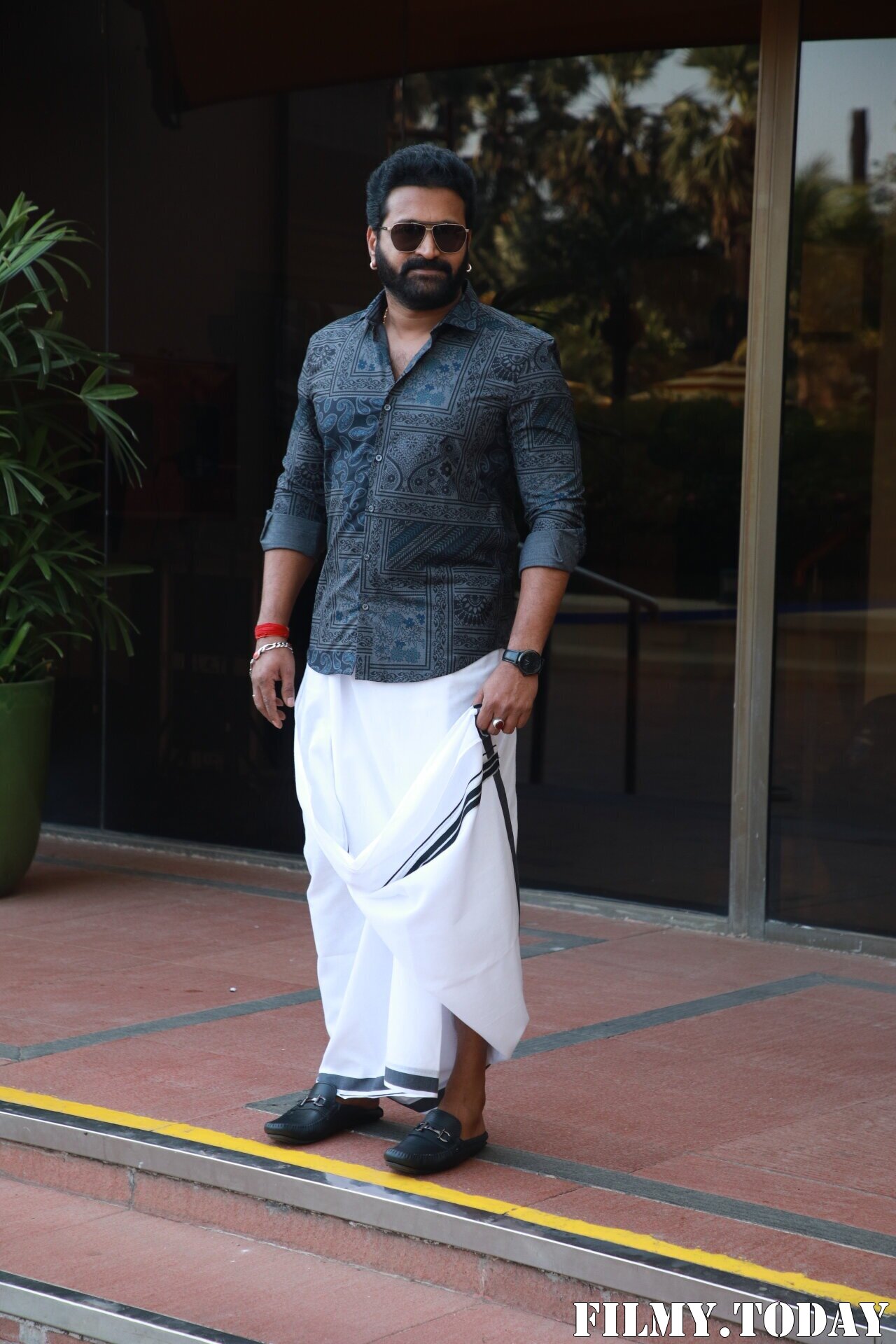 Rishab Shetty - Photos: Celebs Spotted At Bandra | Picture 1902463