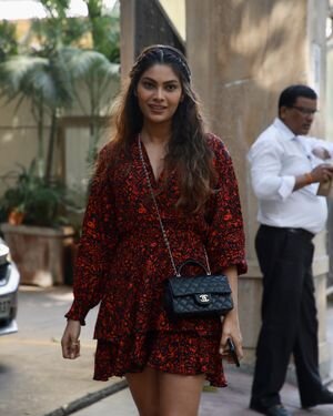 Lopamudra Raut - Photos: Celebs Spotted At Bandra | Picture 1902432
