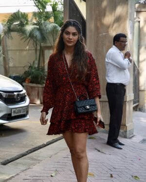 Lopamudra Raut - Photos: Celebs Spotted At Bandra | Picture 1902433