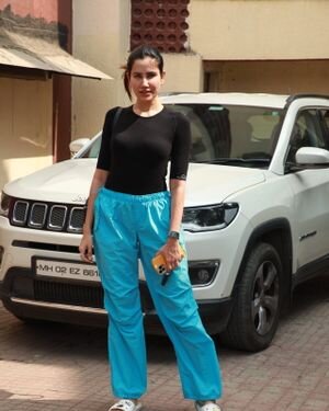Sonnalli Seygall - Photos: Celebs Spotted Post Gym Workout