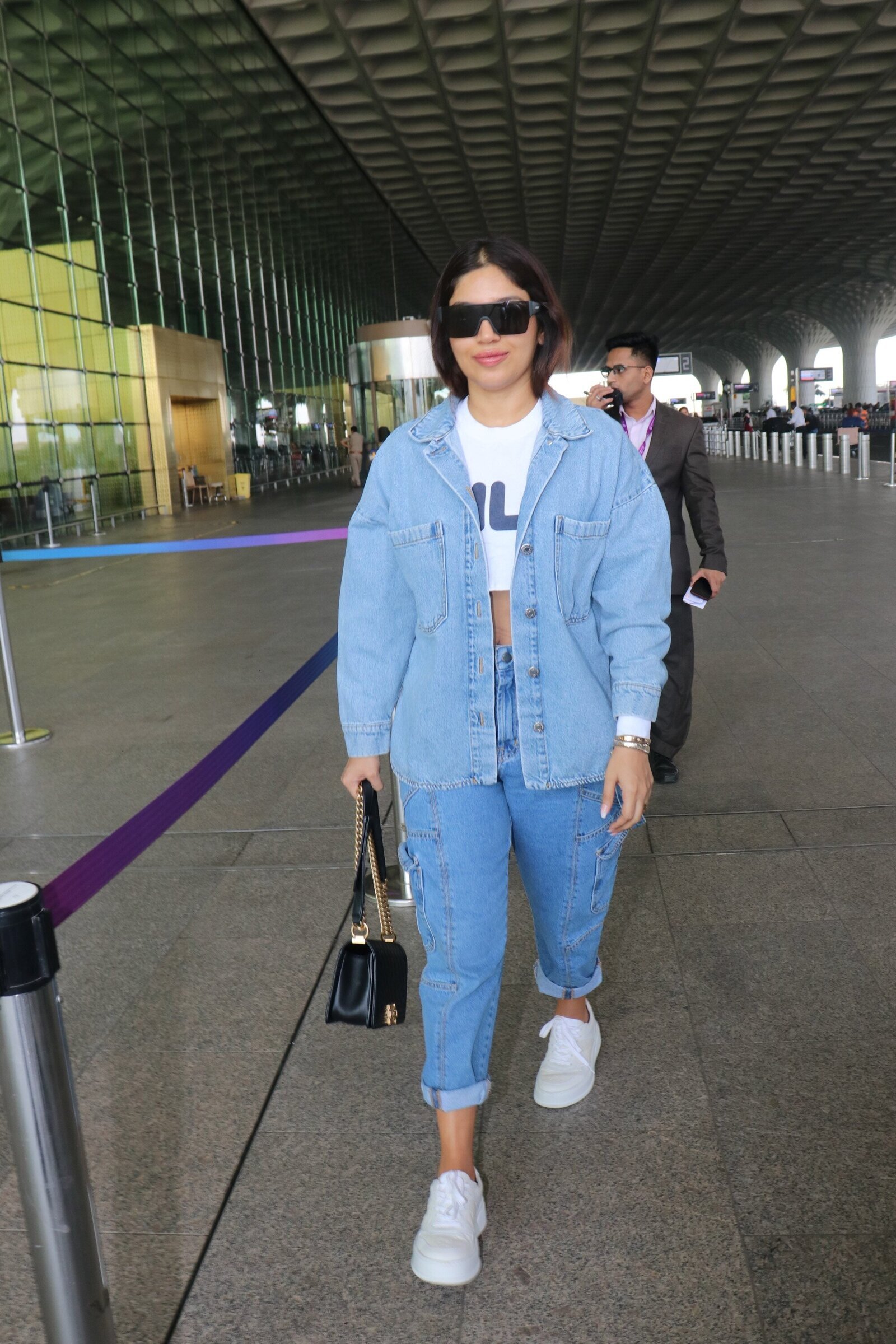 Bhumi Pednekar - Photos: Celebs Spotted At Airport | Picture 1903083