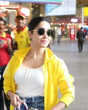 Nushrat Bharucha - Photos: Celebs Spotted At Airport | Picture 1903052